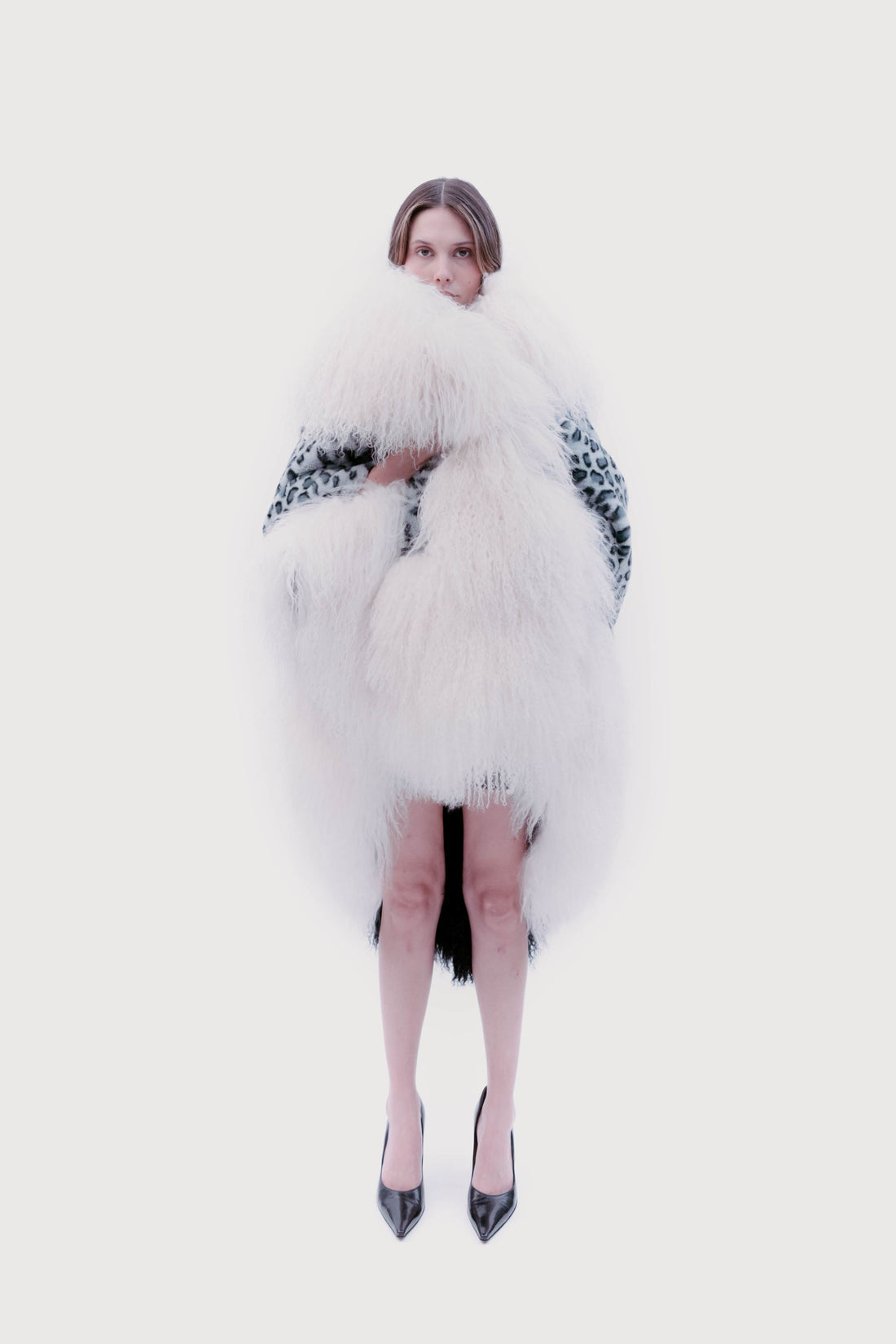 Uncia cape
